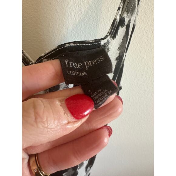 Free Press Women's Small Gray Black Leopard Print Sleeveless V-Neck Tank - Picture 10 of 10